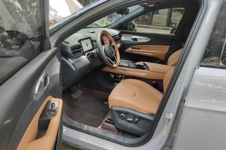 Used Bestune Yueyi 07 2025 210km Leisure Edition

