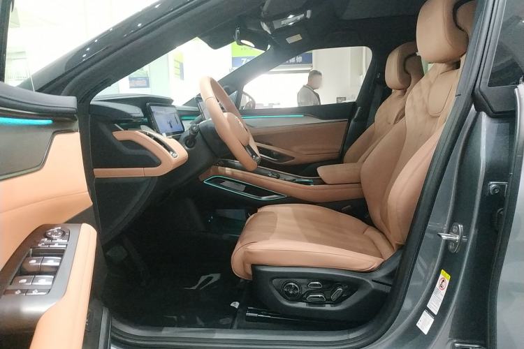 Used BYD Song L EV 2024 662 km Excellence Version
