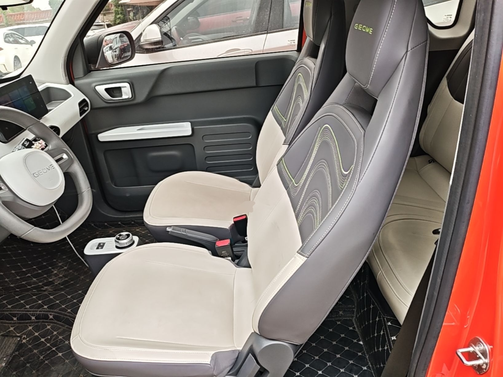 Interior delantero