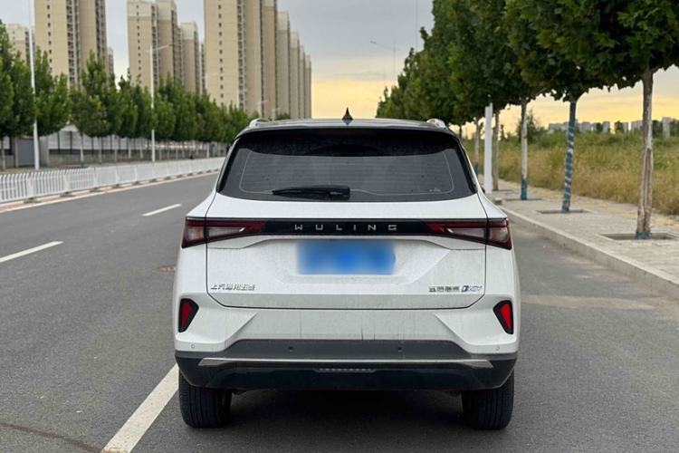 Used Wuling Asta 2022 2.0L DHT Electric-Speed Version