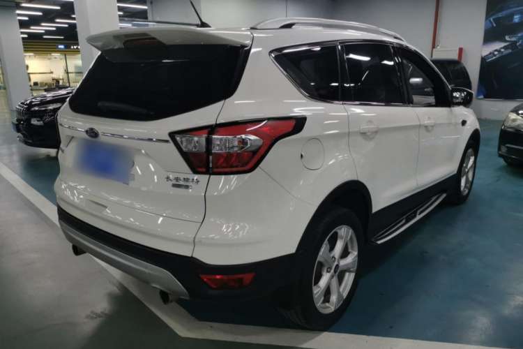 Used Ford Kuga 2017 EcoBoost 180 Two-Wheel-Drive Elite Trim