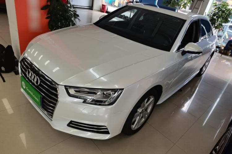 Used Audi A4L 2018 30th Anniversary Edition 40 TFSI Trendy Model Front Left 45 Deg