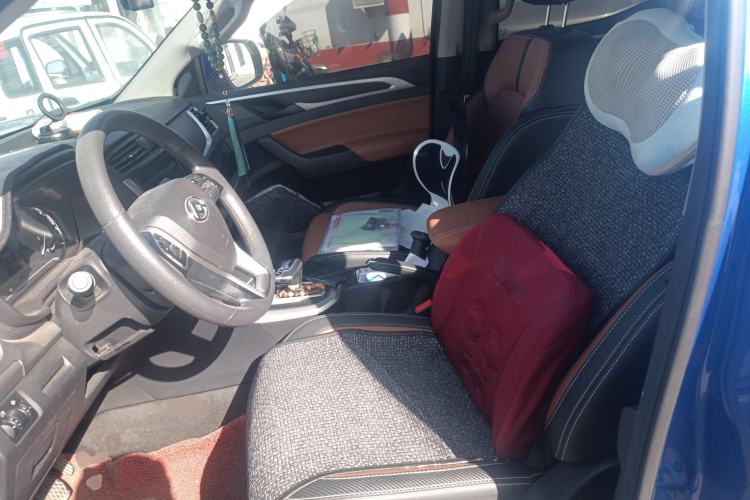 Used SAIC MAXUS T70 2020 2.0T Gasoline Automatic Two-Wheel Drive Elite Trim Standard Box High Ground Clearance
