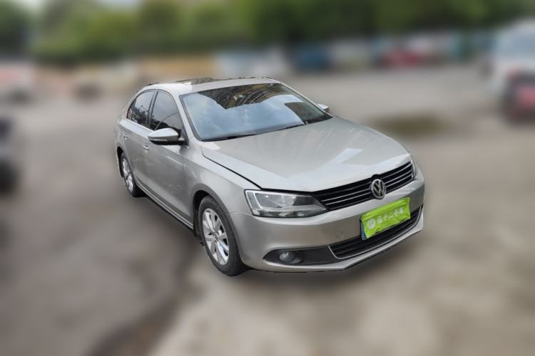 Used Volkswagen Sagitar 2012 1.6L Manual Comfort Model
