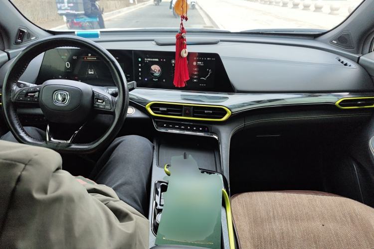 Used CHANGAN UNI-T 2022 1.5T Sport Edition Flagship Version Center Console