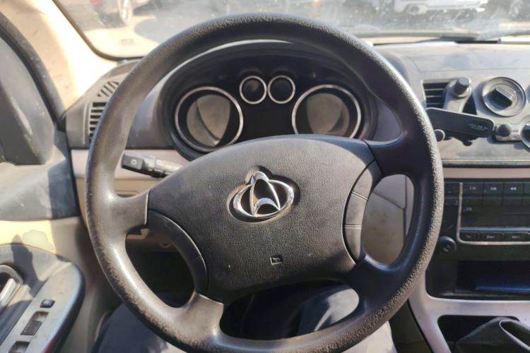 Used CHANGAN KAICHENG Ruixing M90 2018 2.0L Value-Added High-Roof Double-Door 6-Seater 4G94S Steering Wheel