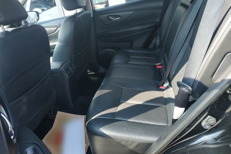 Used Nissan X-Trail 2014 2.0L CVT Comfort Edition 2WD Left Rear Seat