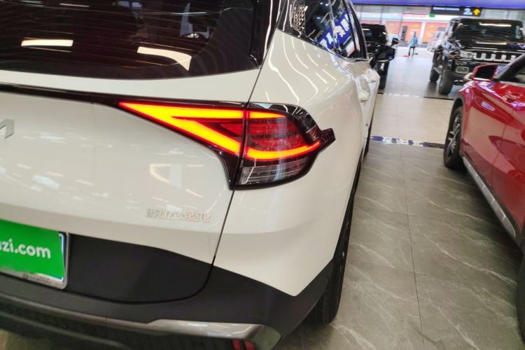 Used Kia Sportage (Chinese Domestic Model) 2023 1.5T Two-Wheel Drive Prestige Edition Right Rear Taillight