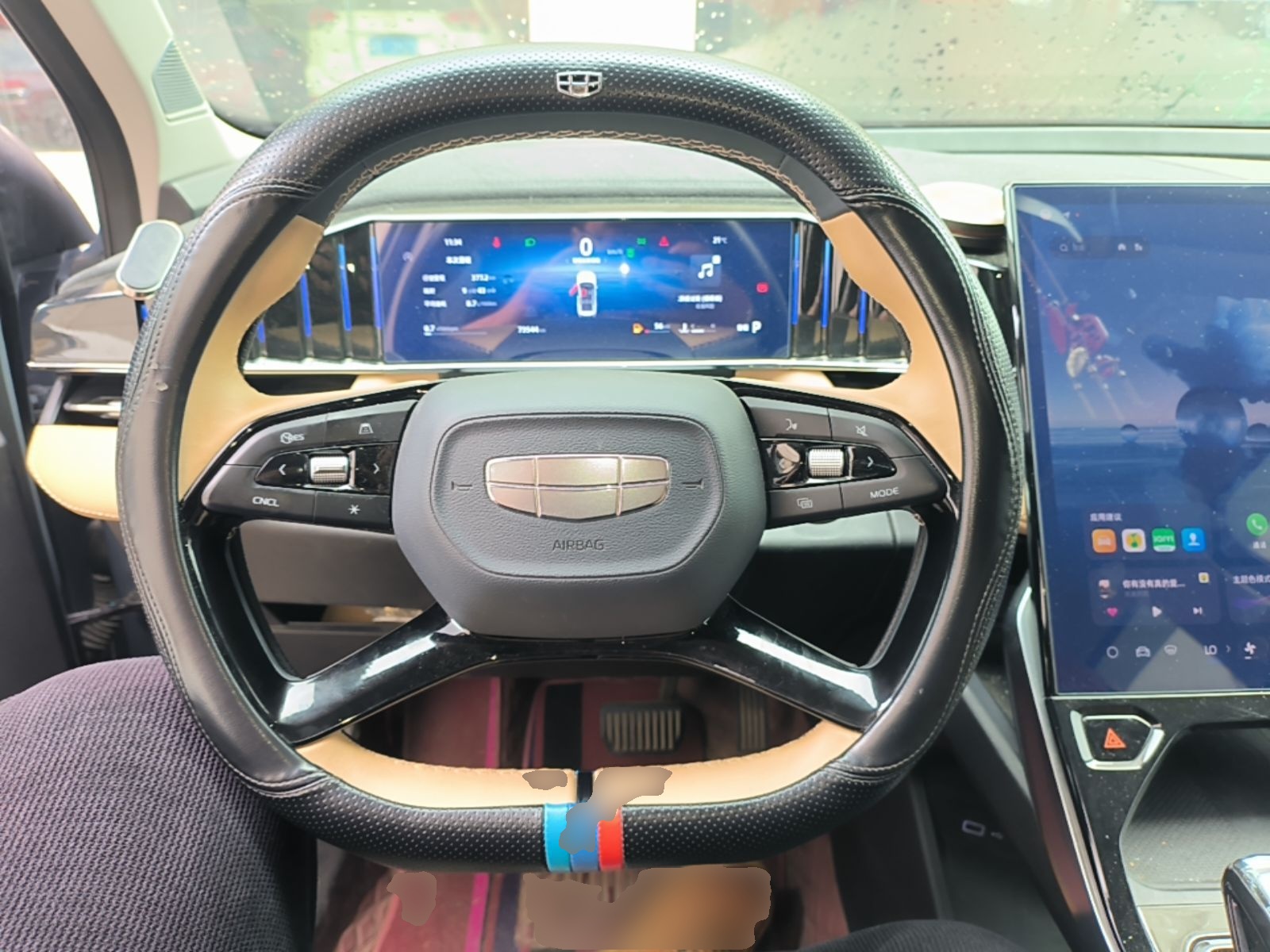 Geely Auto FX11 2023 2.0TD DCT Prestige Edition — снимка 13