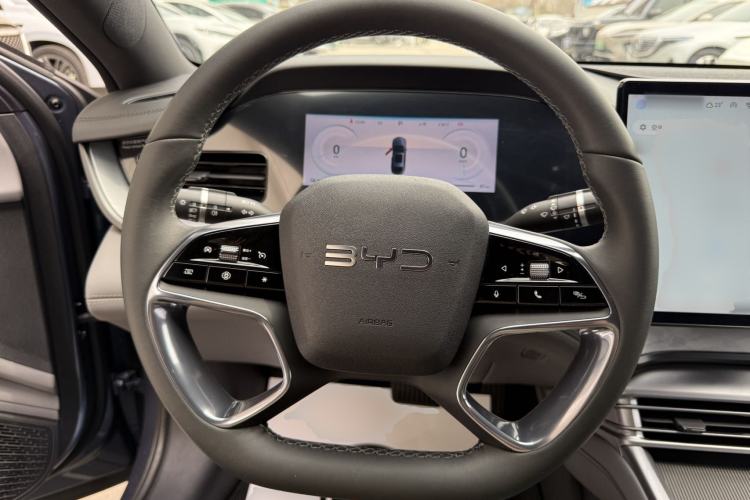 Used BYD Seal 2024 HONOR Edition DM-i 1.5L 121km Elite Model
