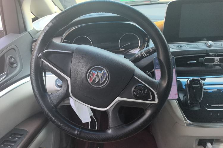 Used Buick GL8 2023 Land Executive Class Comfort Model
