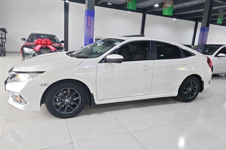 Used Honda Civic 2016 220TURBO CVT Prestige Edition
