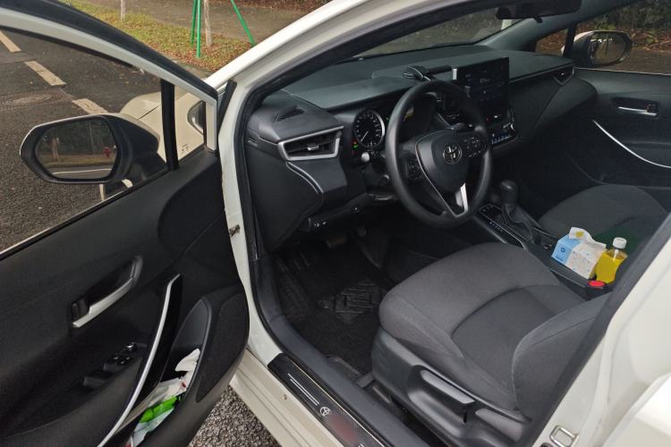 Used Toyota Levin 2019 Dual-Engine 1.8H E-CVT Luxury Edition China VI Standard
