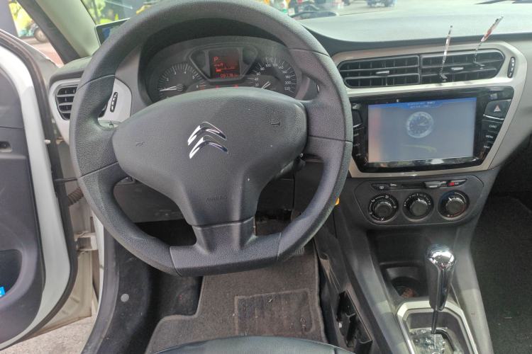 Used Citroen Elysee 2015 Qishang Edition 1.6L Automatic Fashion Model
