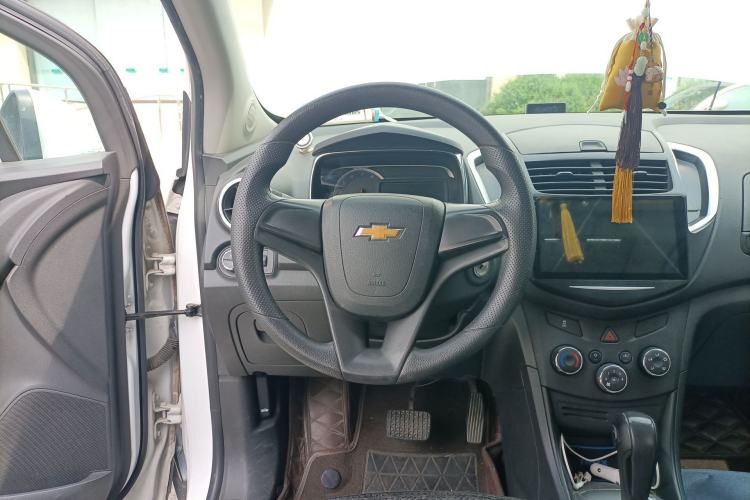 Used Chevrolet Trax 2016 1.4T Automatic Two-Wheel Drive Comfort Version with Sunroof
