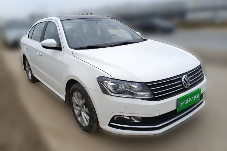 Used Volkswagen Lavida 2017 1.6L Automatic Comfort Edition
