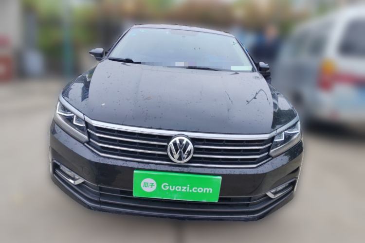 Used Volkswagen Passat  Front