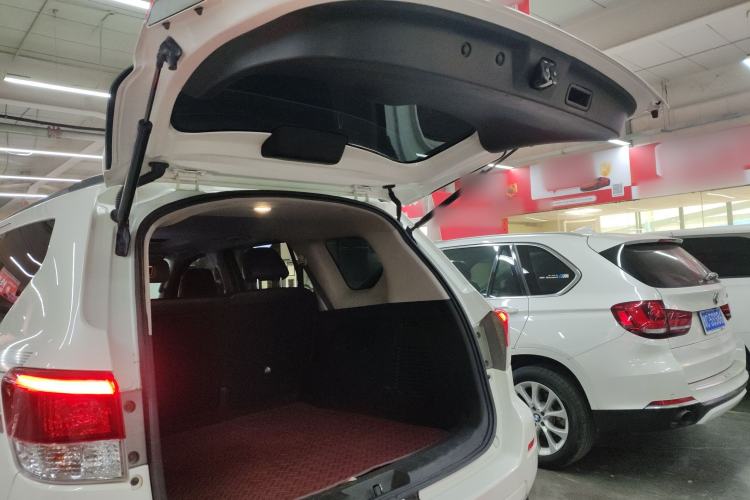 Used Nissan Terra 2018 2.5L Automatic 4x4 Flagship Edition