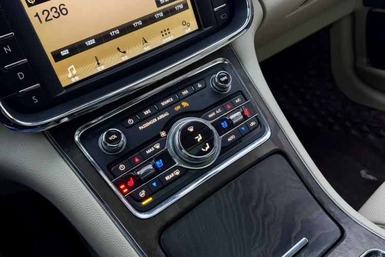 Used Lincoln Continental 2017 2.0T Two-Wheel Drive Prestige Edition
