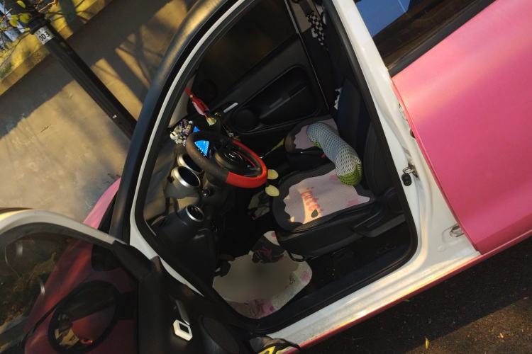 Used ORA Black Cat 2021 351 km Standard Version Left Front Seat