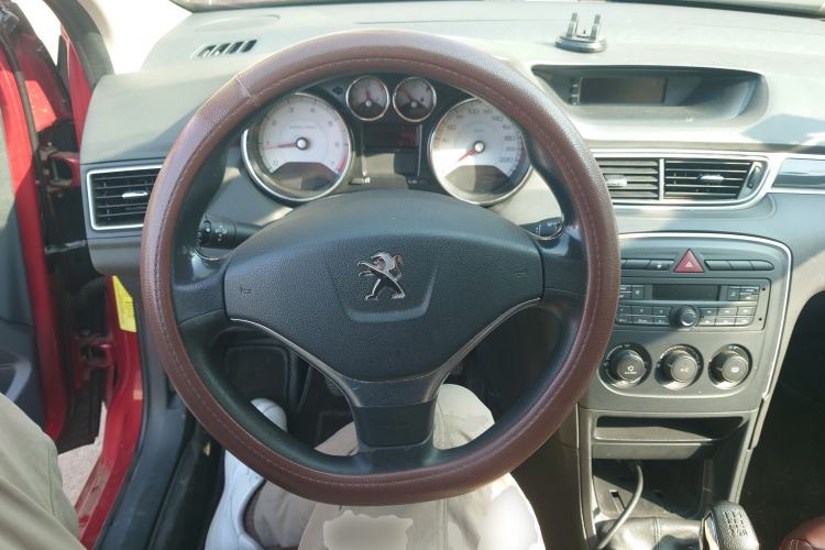 Used Peugeot 308 2014 Enjoy Edition Classic 1.6L Manual YouShang Model