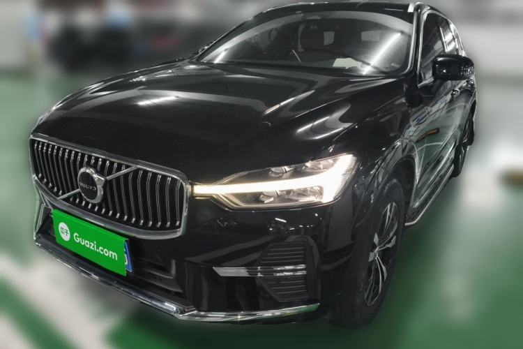 Used Volvo XC60 2023 B5 4x4 Smart Luxury Edition