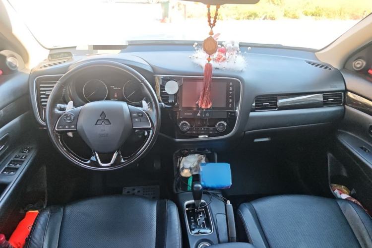 Used Mitsubishi Outlander 2016 2.4L 4x4 Elite Edition 5 Seats
