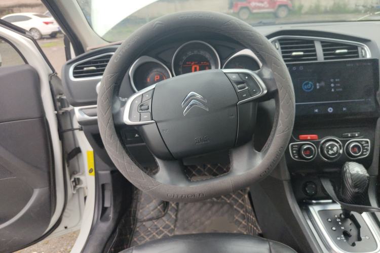 Used Citroen C4L 2014 1.6THP Intelligent Drive Automatic Dynamic Model Steering Wheel