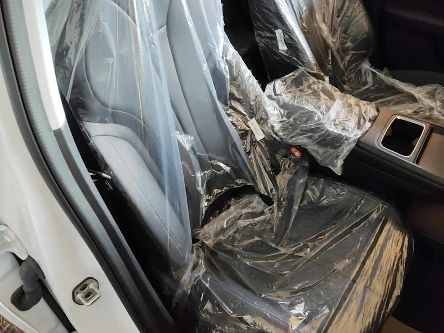 Dongfeng Aeolus SKY EV01 2025 530 km AIR Elite Edition — снимка 19