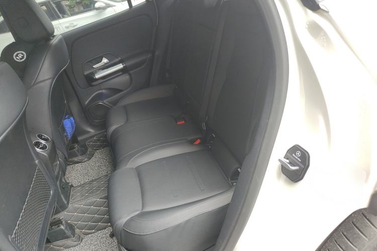 Used Mercedes-Benz GLA 2022 Facelifted GLA 200 Left Rear Seat