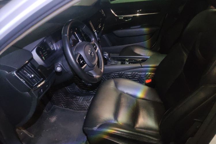 Used Volvo S90 2017 T4 Zhiyuan Edition