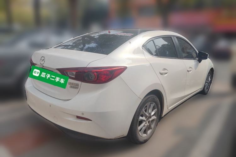 Used Mazda 3 Axela 2014 Sedan 1.5L Automatic Luxury Model