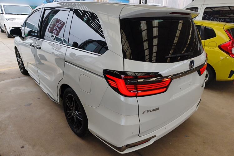 Used Honda Odyssey 2022 2.0L eHEV Sharp Supreme Edition
