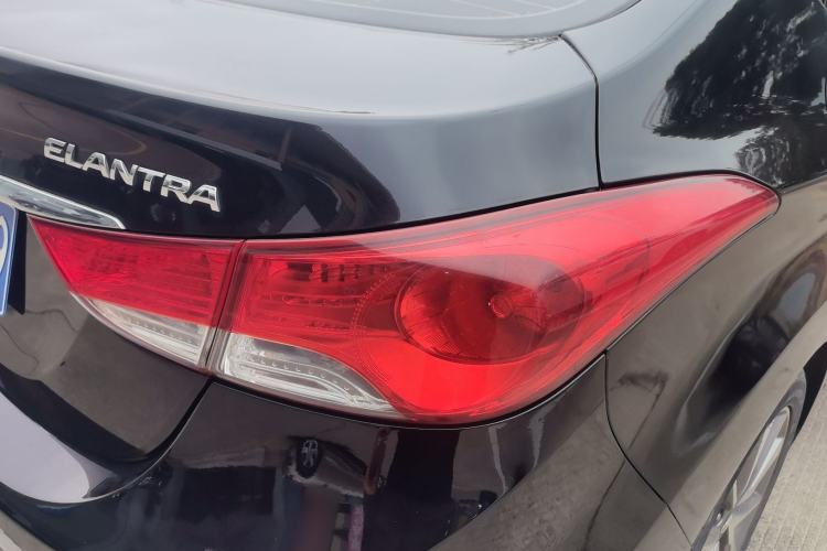 Used Hyundai Elantra (5th Generation / Langdong) 2015 1.6L Automatic Leading Model
