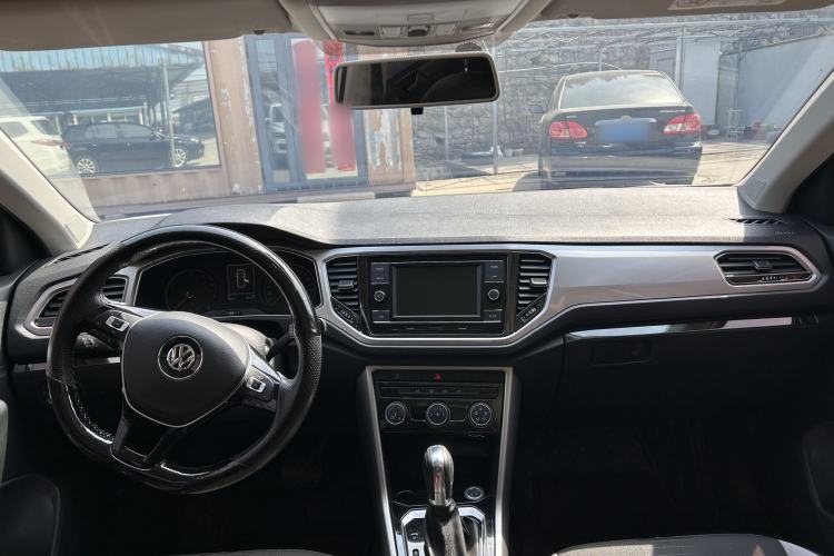 Used Volkswagen T-ROC 2019 230TSI DSG Two-Wheel-Drive Advanced Version China VI Standard
