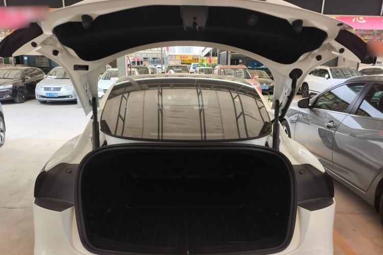 Used Tesla Model 3 2023 Long-Range All-Wheel-Drive Version Trunk