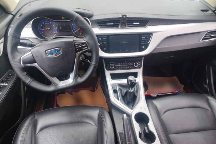 Used Geely Auto Vision 2019 Upgraded Model 1.5L Manual Luxury Version China VI Standard
