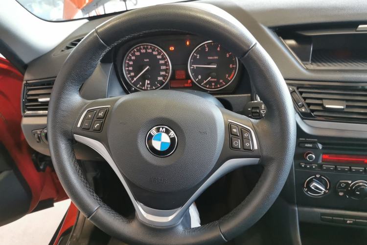 Used BMW X1 2014 sDrive18i Fashion Model