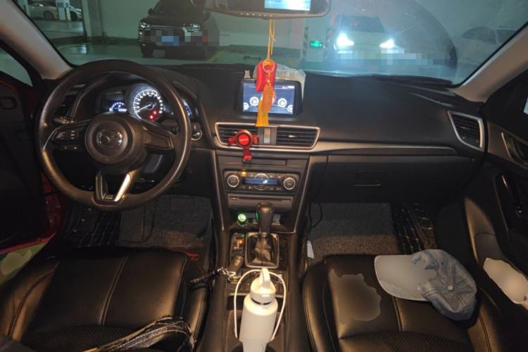 Used Mazda 3 Axela 2017 Hatchback 1.5L Automatic Luxury Model Emission Standard China V