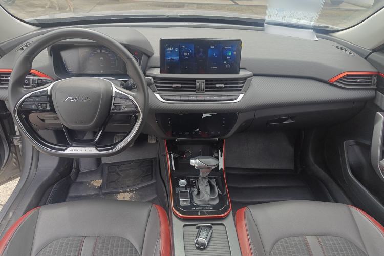 Used Dongfeng Aeolus Yixuan 2021 230T Automatic ZuiFeng Edition Center Console