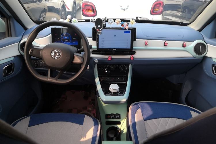 Used Dongfeng NAMMI BOX 2022 Revised Light Wind Edition 201 km Standard Version