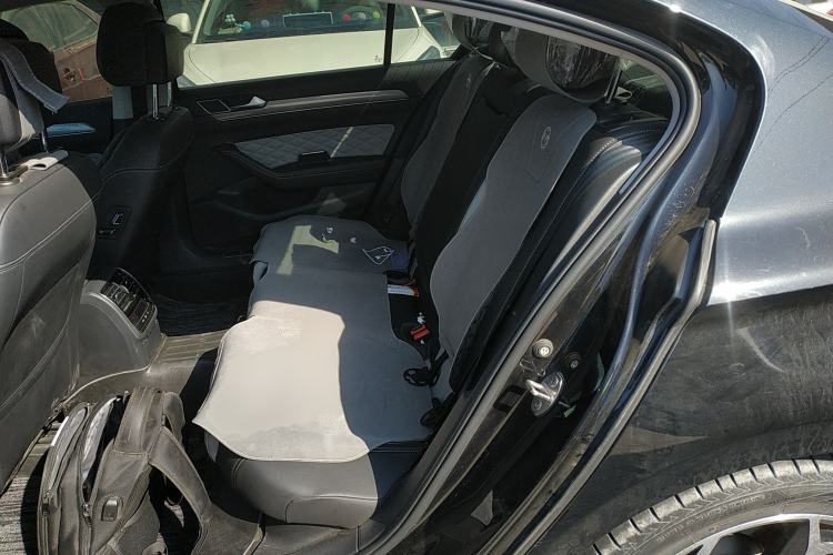 Used Volkswagen Magotan 2023 2 Million Units Limited Edition 330TSI DSG Leading Version