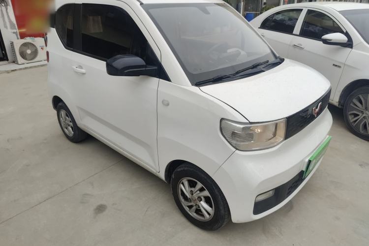 Used Wuling Hongguang MINIEV 2021 Macaron Sandwich Model 120 km Lithium Iron Phosphate Front Right 45 Deg