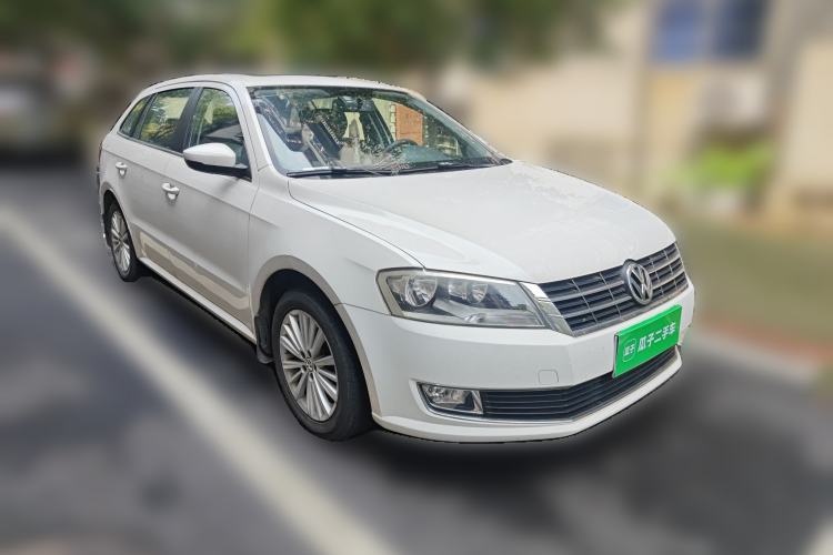 Used Volkswagen Gran Lavida 2013 1.6L Manual Comfort Model
