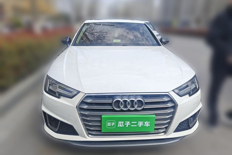 Used Audi A4L 2019 40 TFSI Fashion Edition China VI Emission Standard

