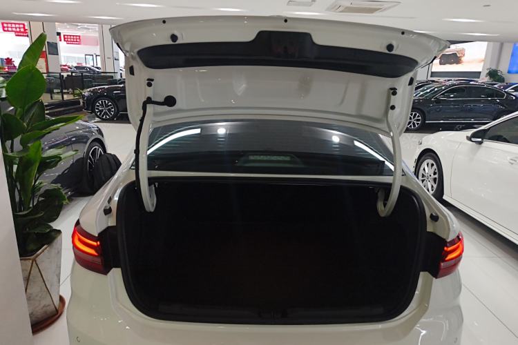 Used Volkswagen Lavida 2024 1.5L Automatic 5 Million Edition
