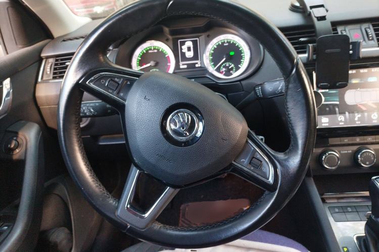 Used Skoda Octavia 2018 Station Wagon TSI230 DSG Luxury Edition

