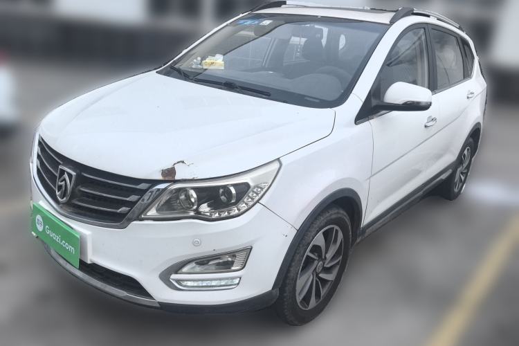 Used Baojun 560 2015 1.8L manual luxury version