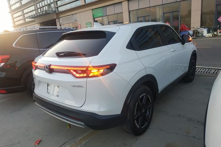 Used Honda Vezel 2023 1.5L CVT Pioneer Edition Rear Right 45 Deg