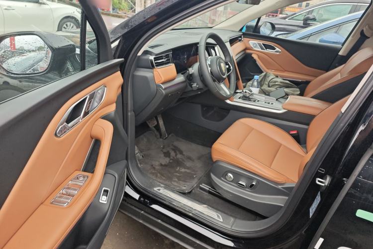 Used Hongqi HS7 PHEV 2025 Model 2.0T PHEV Four-Wheel Drive 2 Million Units Commemorative Edition 6-Seater Driver Seat